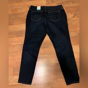 Women’s St John’s Bay Mid-rise Skinny Jean, 18W, Indigo Blue